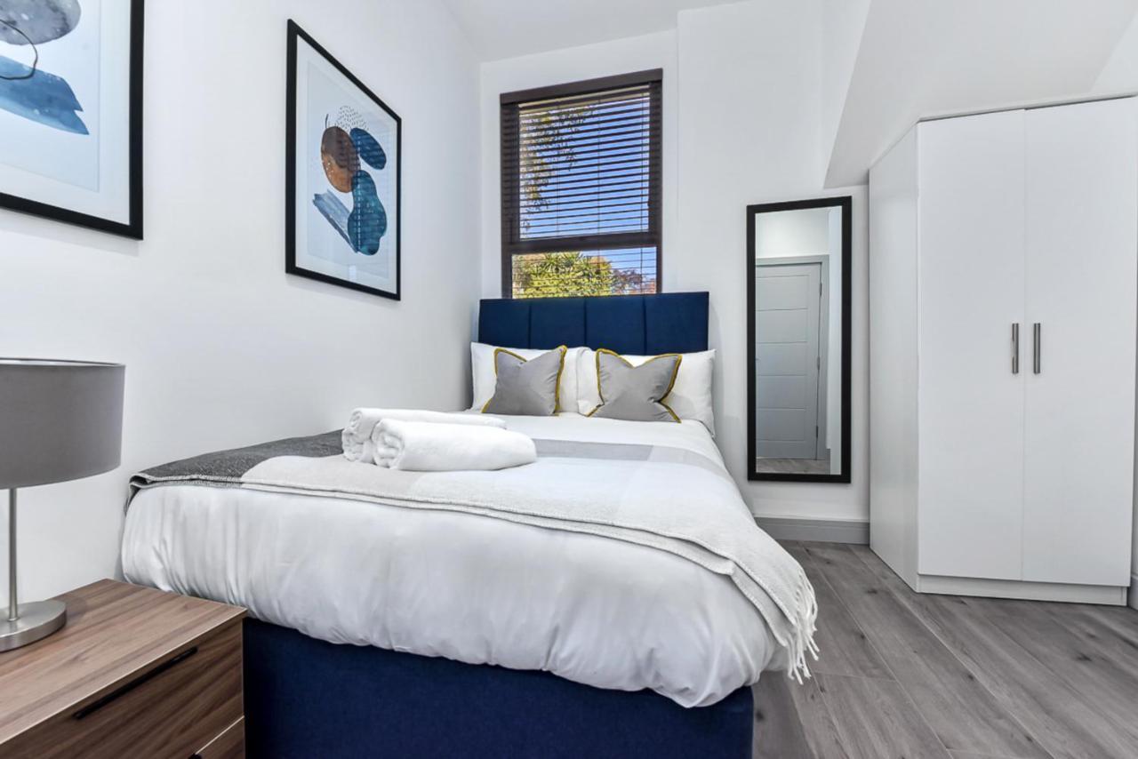 Lovely 2 Bedroom Apartment In Greater Лондон Экстерьер фото