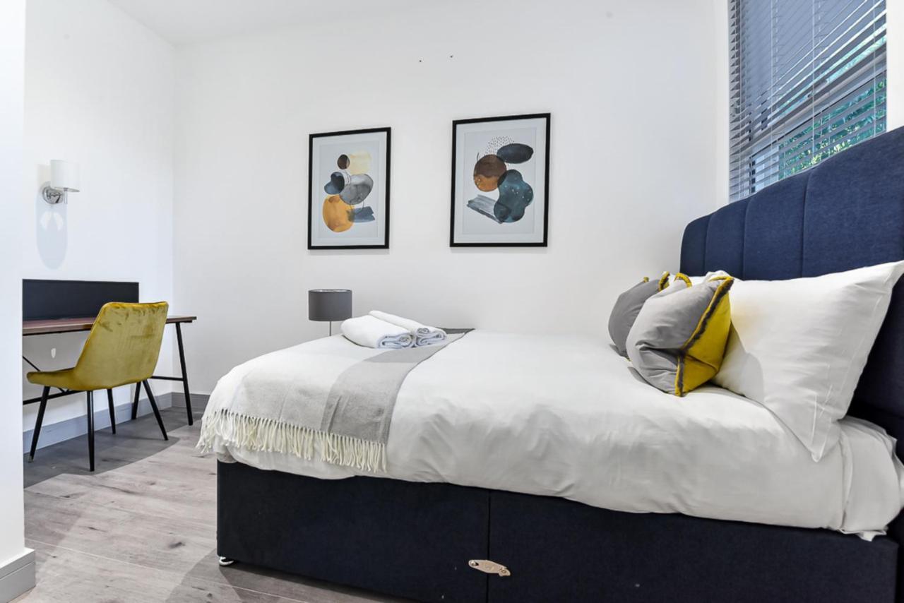 Lovely 2 Bedroom Apartment In Greater Лондон Экстерьер фото