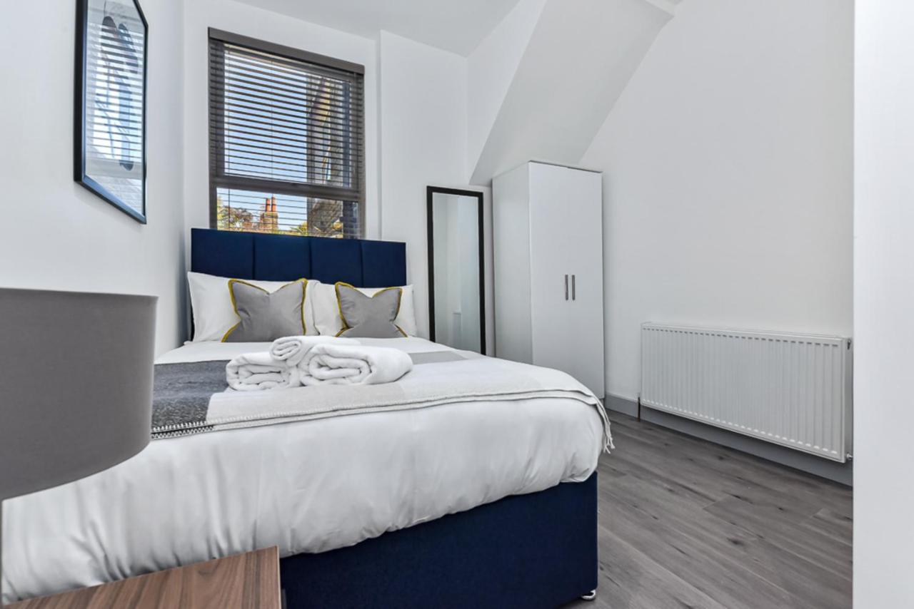 Lovely 2 Bedroom Apartment In Greater Лондон Экстерьер фото